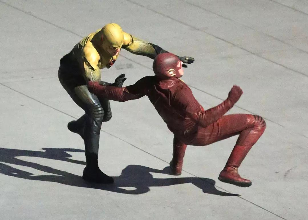 闪电侠第一季 快懂百科