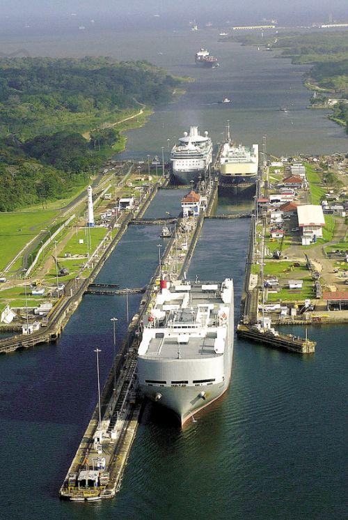 巴拿马大运河_位于拉丁美洲巴拿马的运河