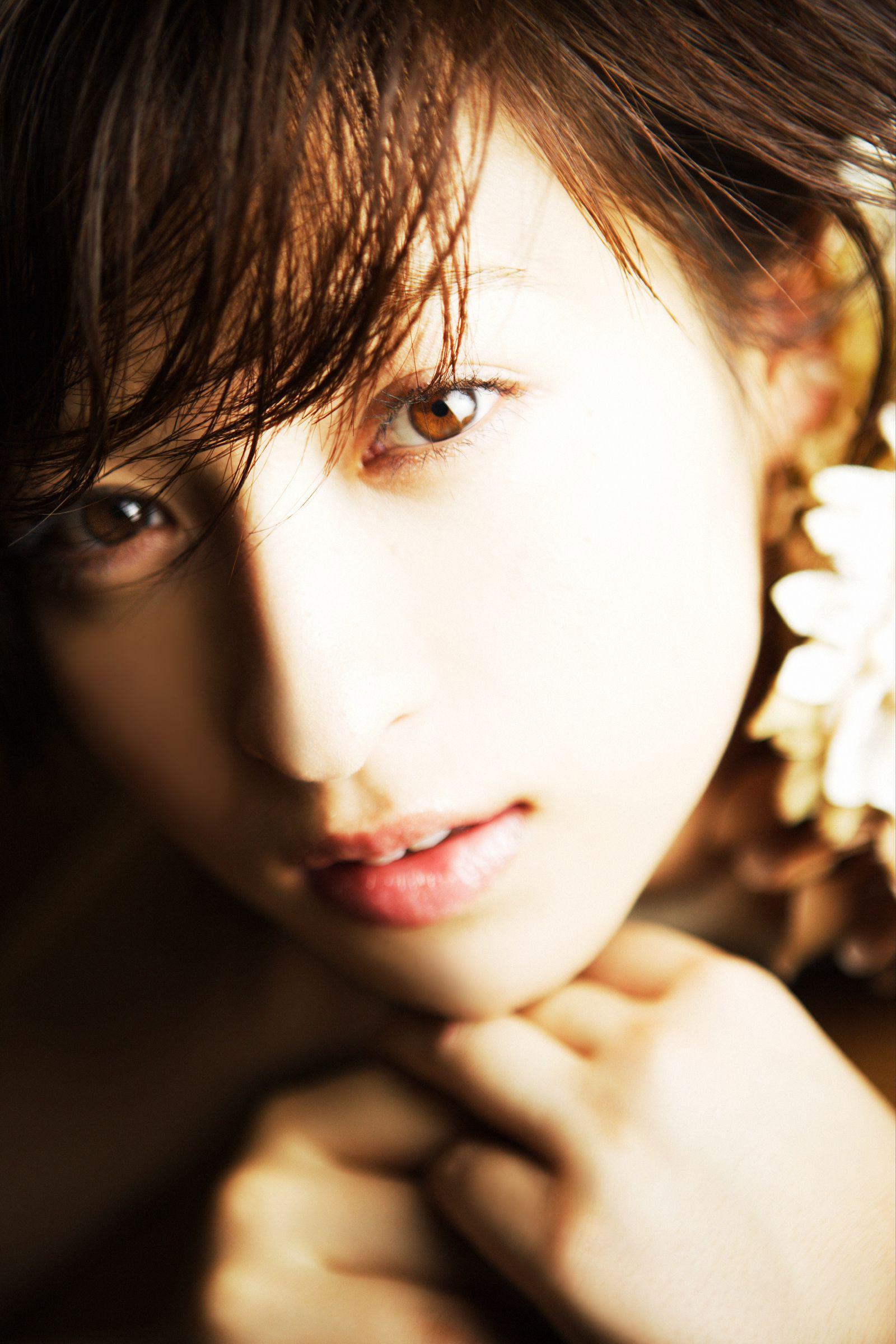 仲根霞 快懂百科