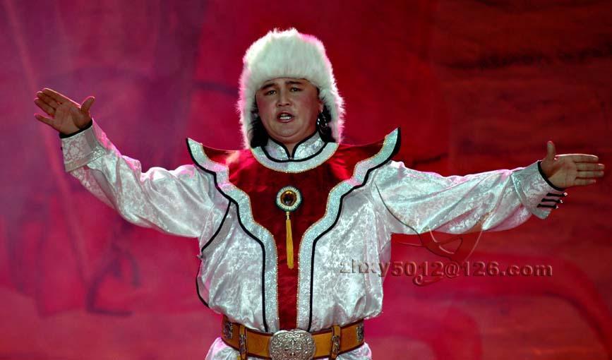 歌剧江格尔剧照