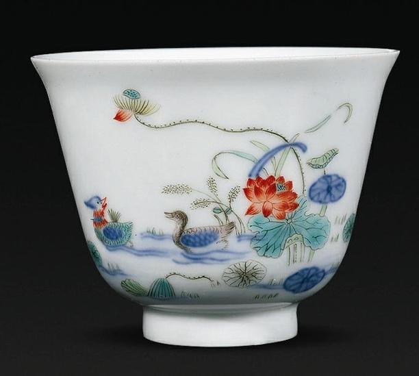 清康熙青花五彩十二花神杯[天津博物馆的清代瓷器藏品] - 抖音百科